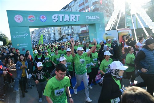 44. Uluslararası Trabzon Yarı Maratonu ve Halk Koşusu Gerçekleştirildi
