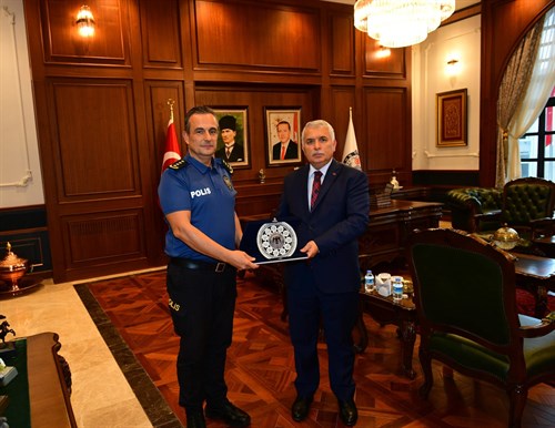 Şehit Meriç Alemdar Polis Meslek Eğitim Merkezi Müdürü Vali Aziz Yıldırım'ı Ziyaret Etti