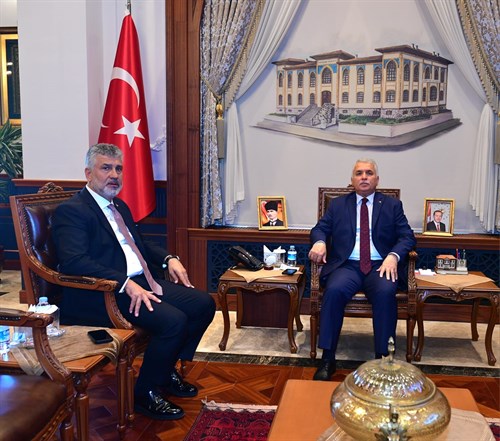 Ak Parti Trabzon Milletvekili Yılmaz Vali Aziz Yıldırım'ı Ziyaret Etti